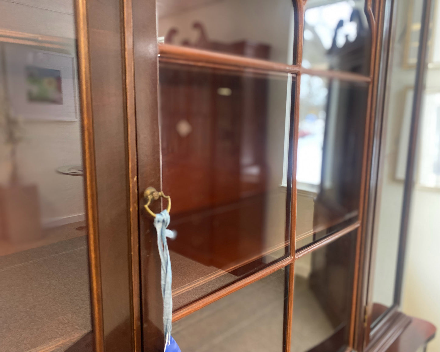 Mahogany China Cabinet with 1 Glass Door with Pediment Top