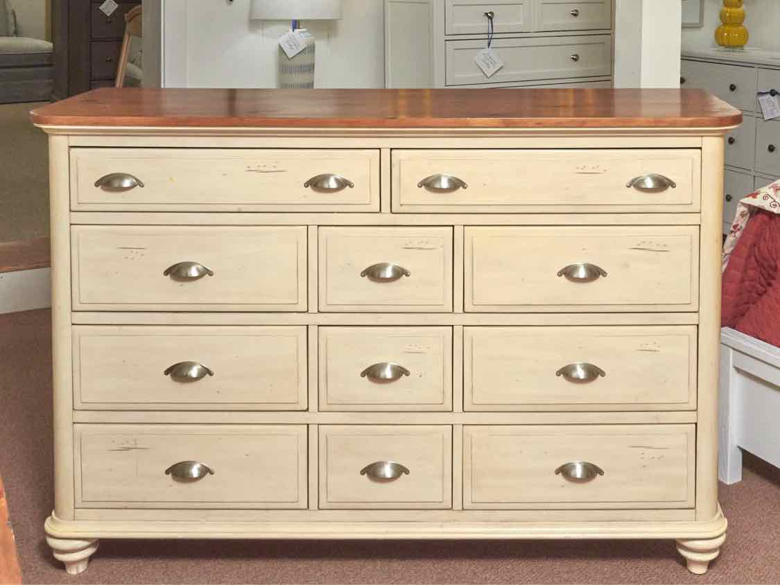 Liberty Furniture  'Ocean Isle' Bisque Rubbed Finish 11 Drawer Pine Top Dresser