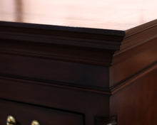 Henkel Harris Mahogany 9-Drawer Chest