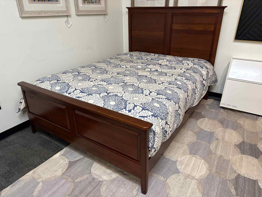 Kincaid 'Park' Cherry Queen Bed
