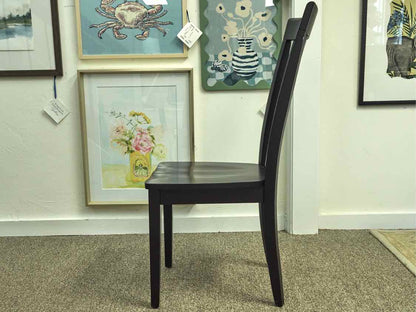 Round Dining Table with Butterfly Leat & Set of 4 Black Chairs