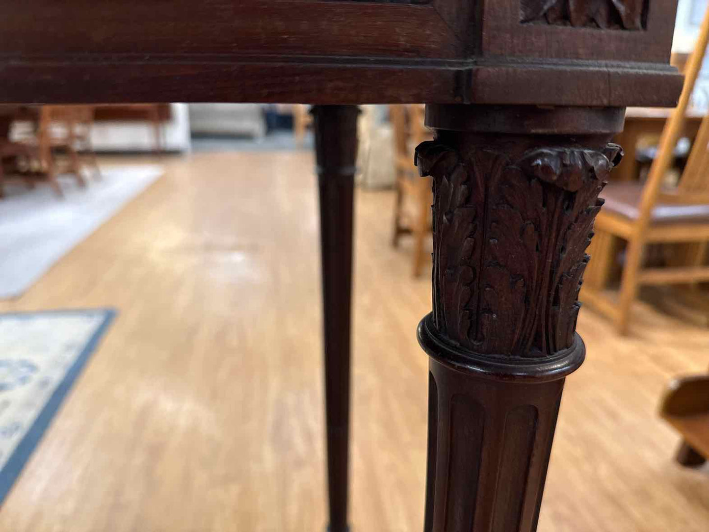 Mahogany Swivel Top Side Table