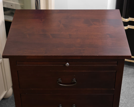 Daniels Amish Nightstands