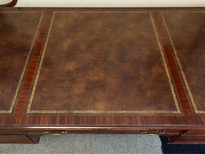 Smith & Watson Mahogany Executive Desk with 4 Drawers