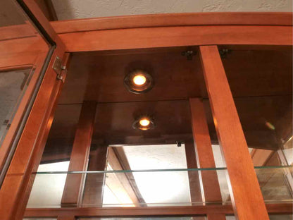 Thomasville Maple 3 Glass Doors 2 Drawers & 3 Lower Doors  Hutch