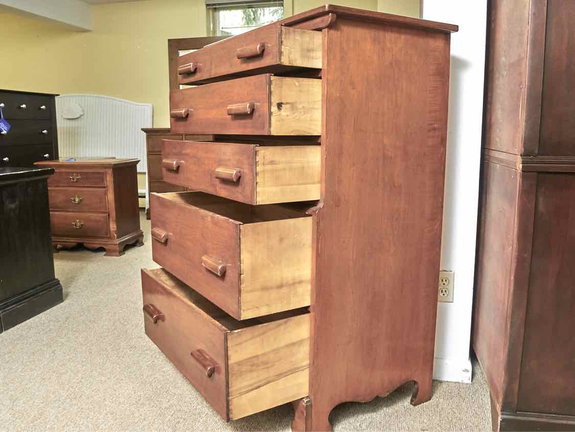 Maple 5 Drawer Chest
