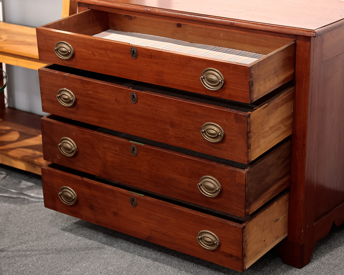 Antique Federal Style Bachelor Chest