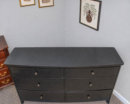 Pottery Barn ' Chloe' 6  Drawer Dresser