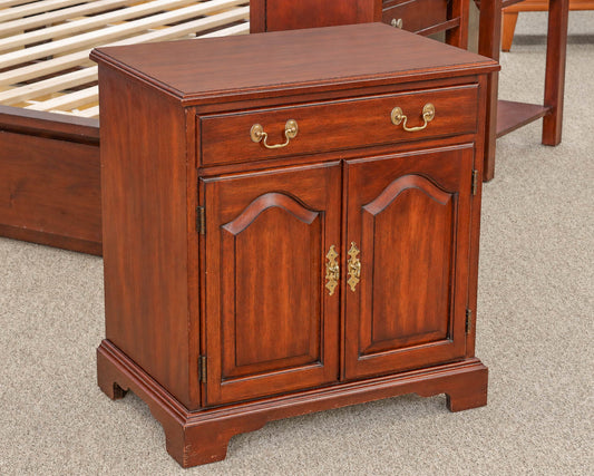 Henkel Harris One Drawer Mahogany Nightstand W/ Two  Doors