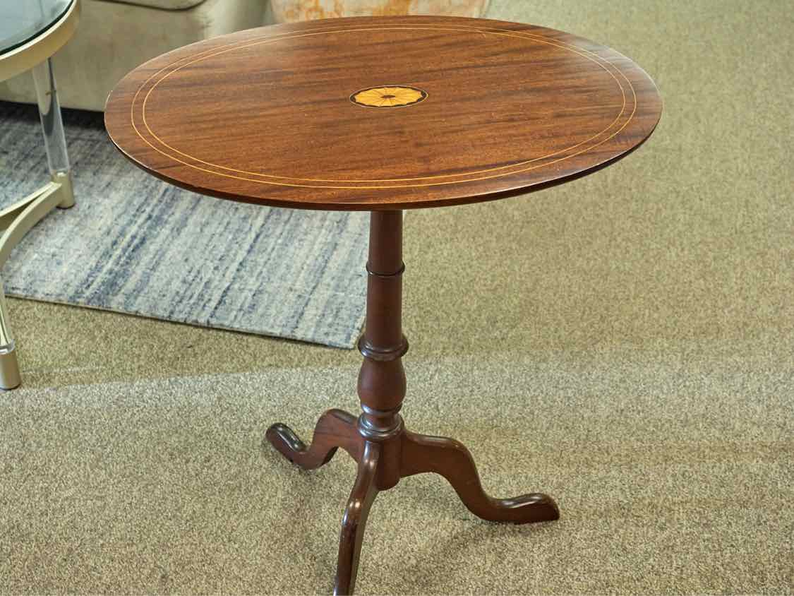 Mahogany Tilt Top Accent Table