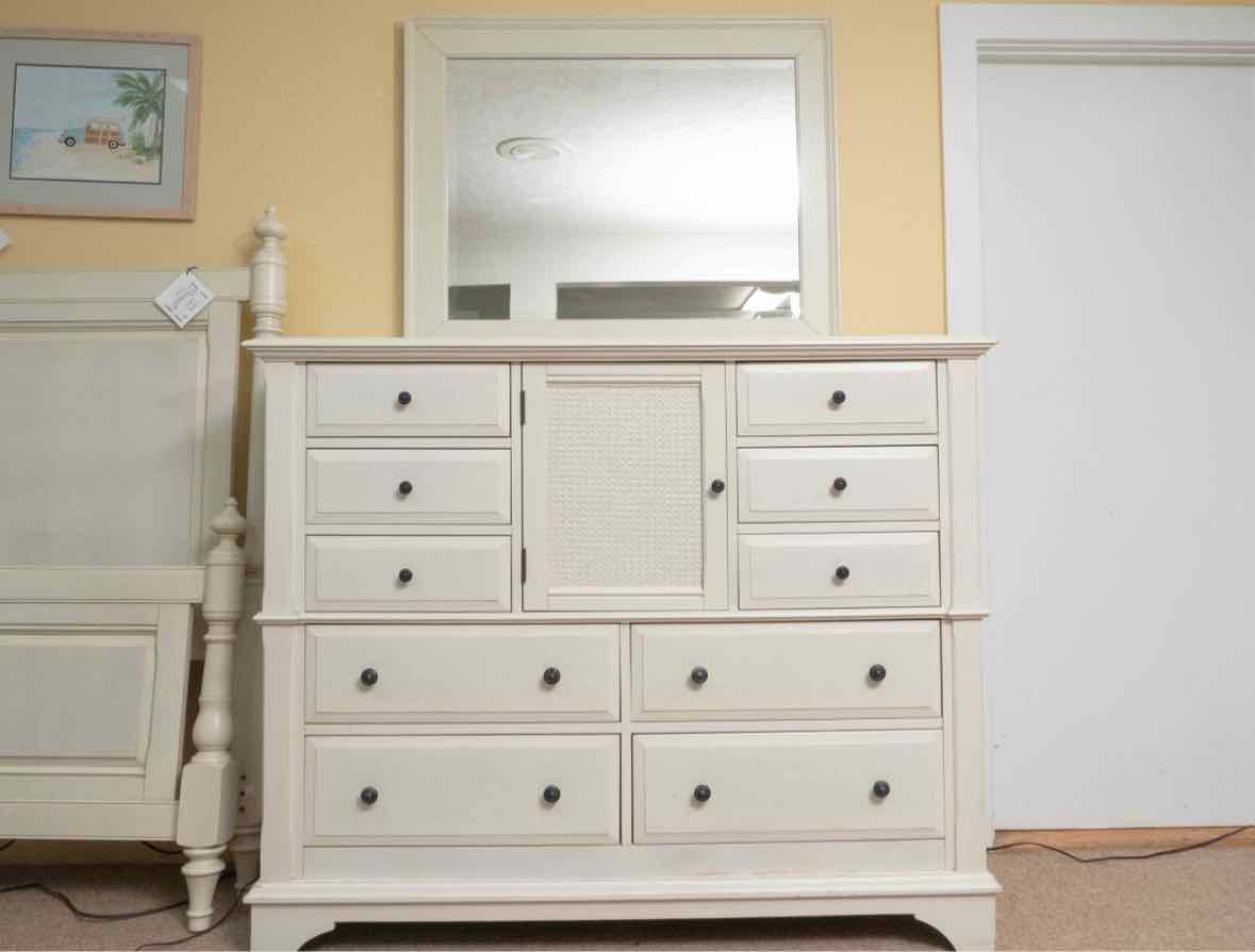 Ivory 10 Drawer Mule Chest with Interchangeable Cane/Panel Door with Mirror