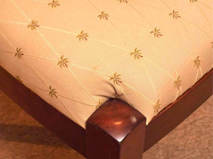 Nichols & Stone Mahogany Oval Dining Table with 6 Sheild Back Side Chairs