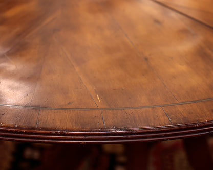 New Classic Furniture Round Dining Table w/ Inlaid Star