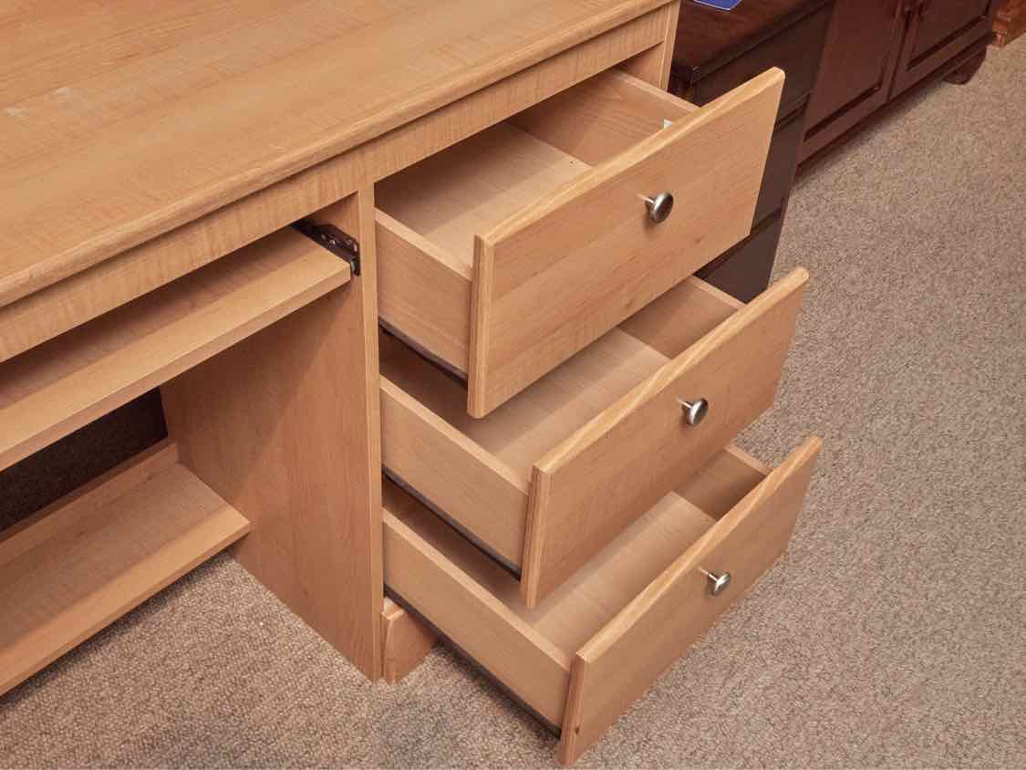 Maple 3 Drawer Desk with Hutch