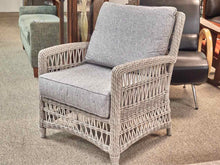 Lloyd Flanders Chairs