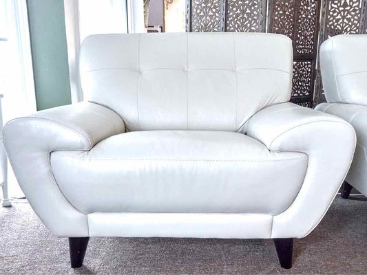 Pair of Rooms To Go 'Cindy Crawford' Ivory Leather Chairs