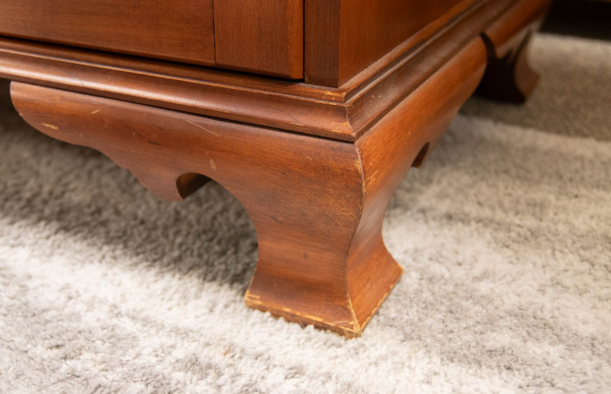Rock Maple Colonial Hutch with Scallop Top