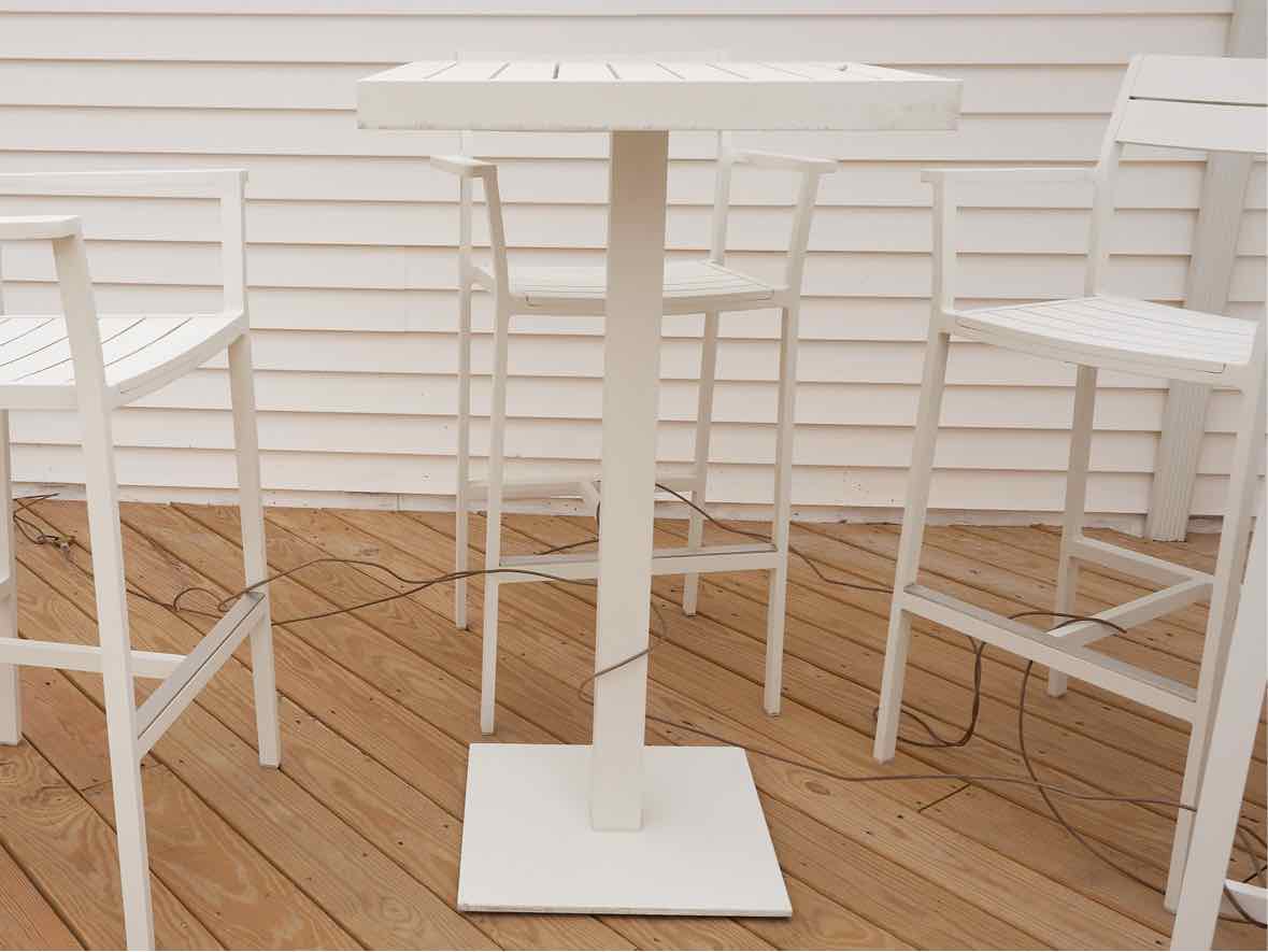Case Furniture Outdoor Coated Aluminium Pub Height Table & Chairs
