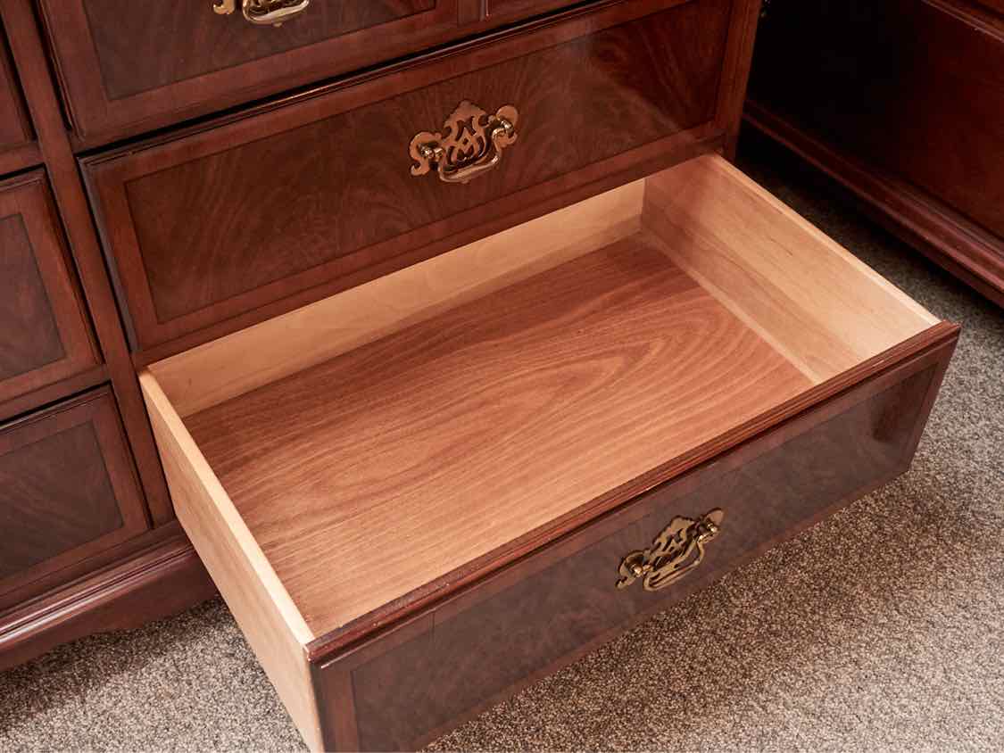 Drexel Burled Mahogany Dresser with 6 Drawers & Brass Handle Pulls