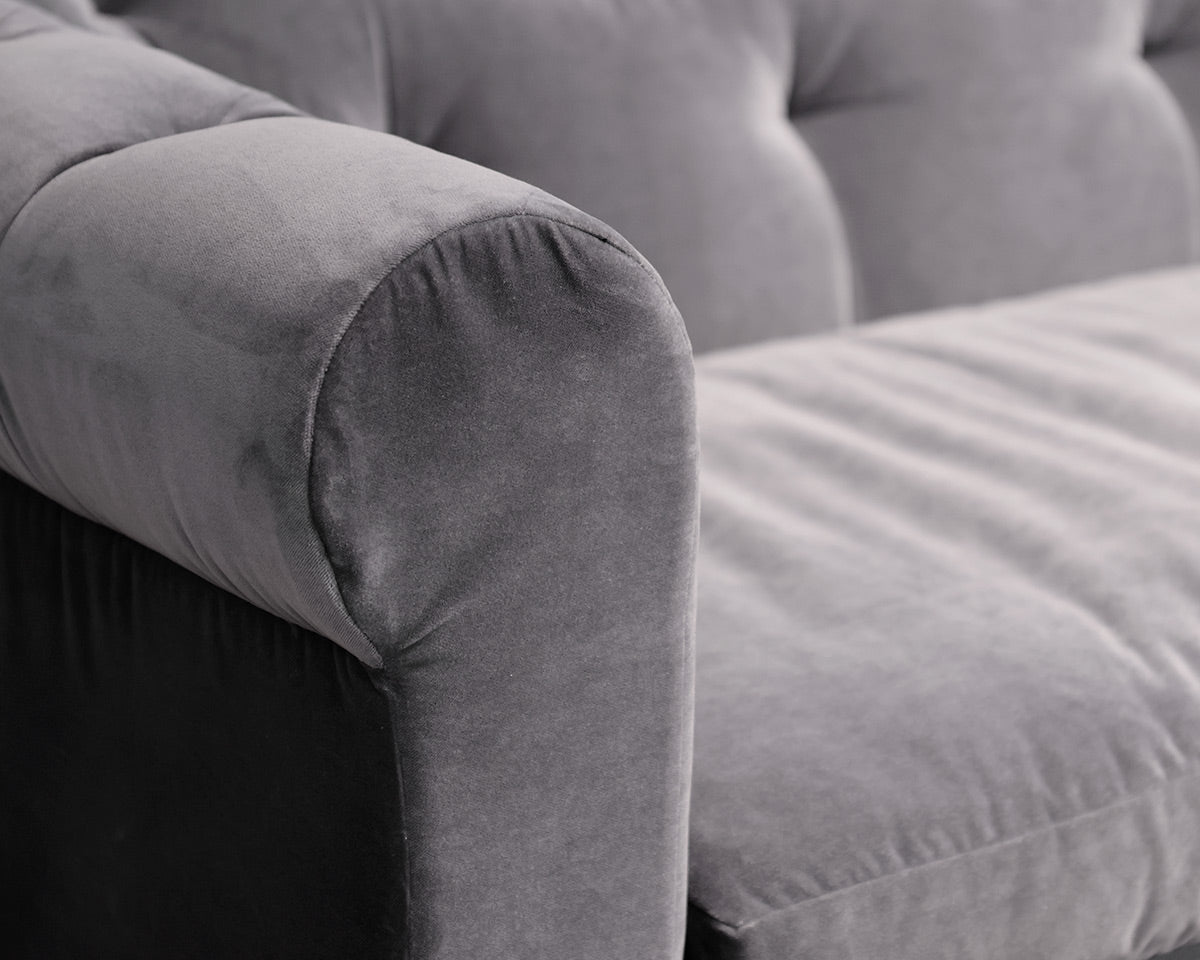 Restoration Hardware Italia Chesterfield Sofa Chaise