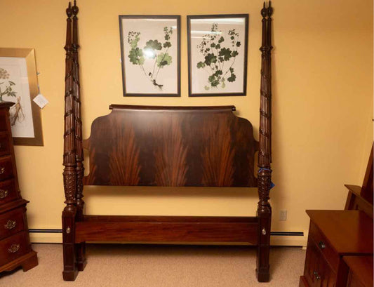 Ethan Allen Mahogany 'Laurel' Queen 4 Post Bed