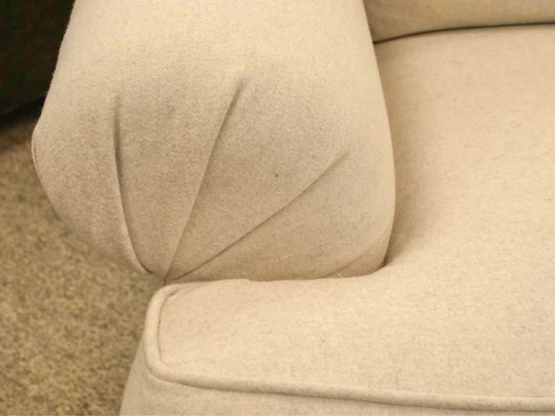 Hickory ' Carolyn' Swivel Chair in Ivory Wool Blend Upholstery