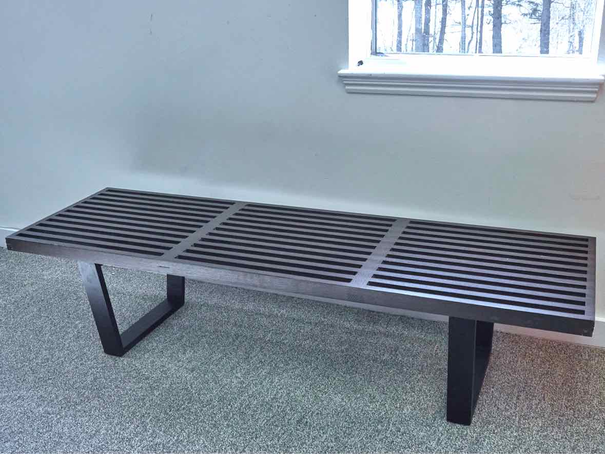 Wood Spa Bench w/ Black Finished Legs