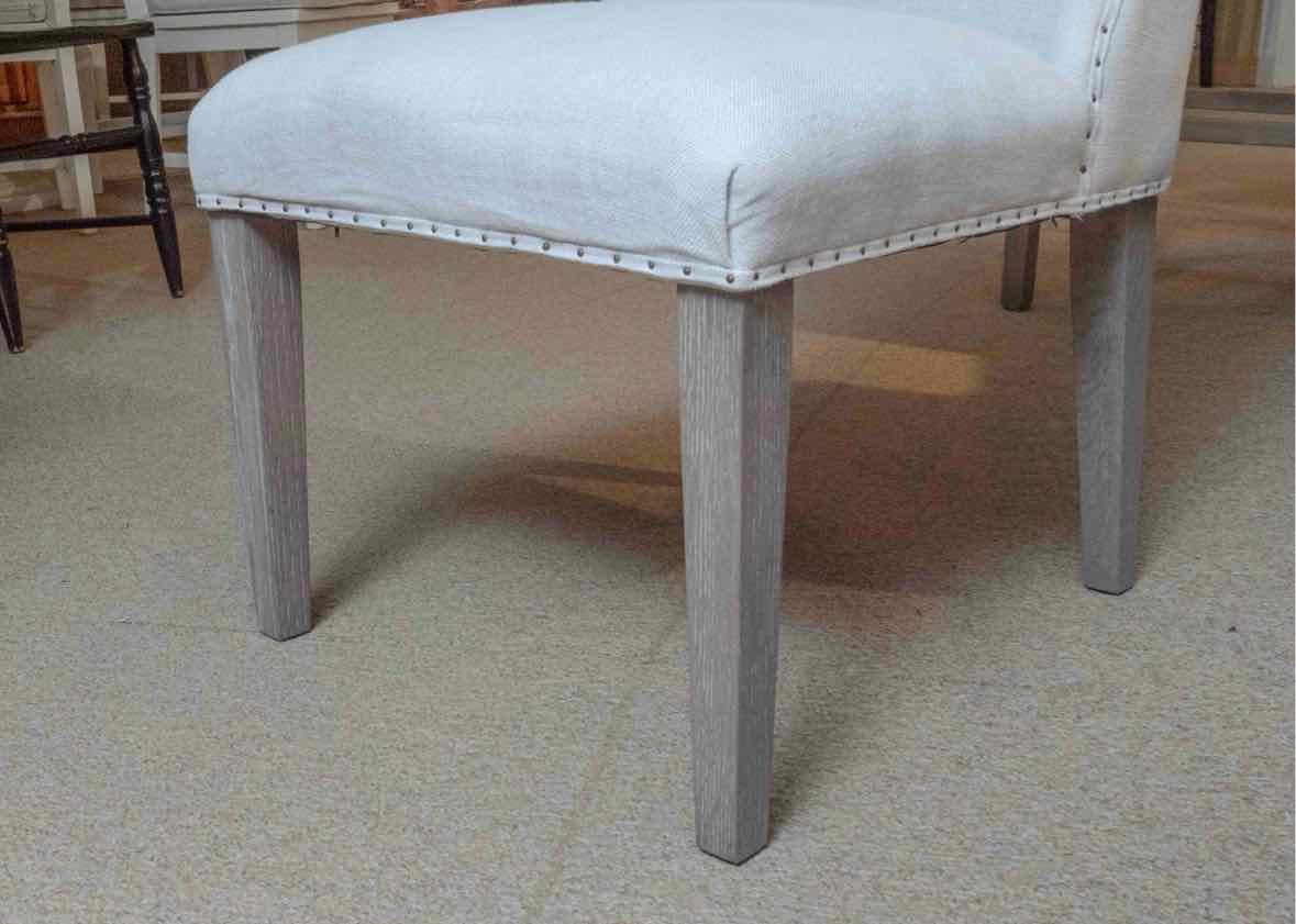 Set of 6 Universal Furniture Dining Chairs with Linen Upholstery
