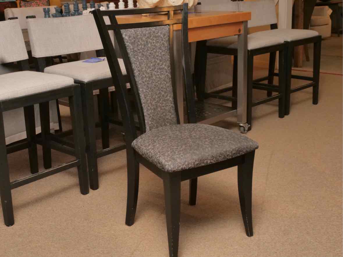 Saloom Glass Top Black Finish Base Table &  6 Chair Set