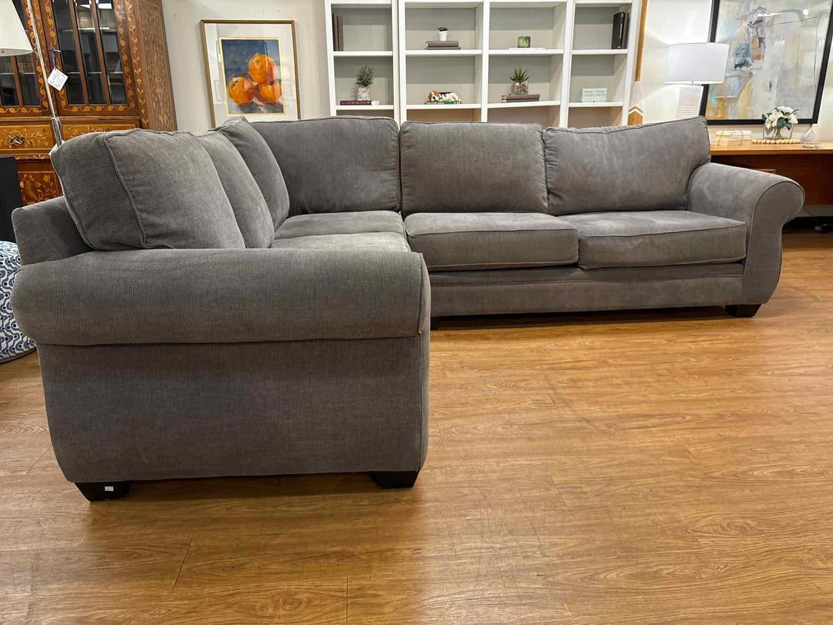 Jonathan Louis 'Alfred' 2-Piece Sectional