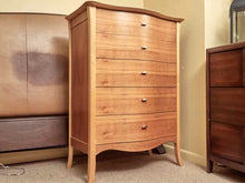 Maple 6 Drawer Chrome Knobs Chest