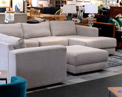 Crate & Barrel Upolstered 4-Piece Sectional W/ Ottoman