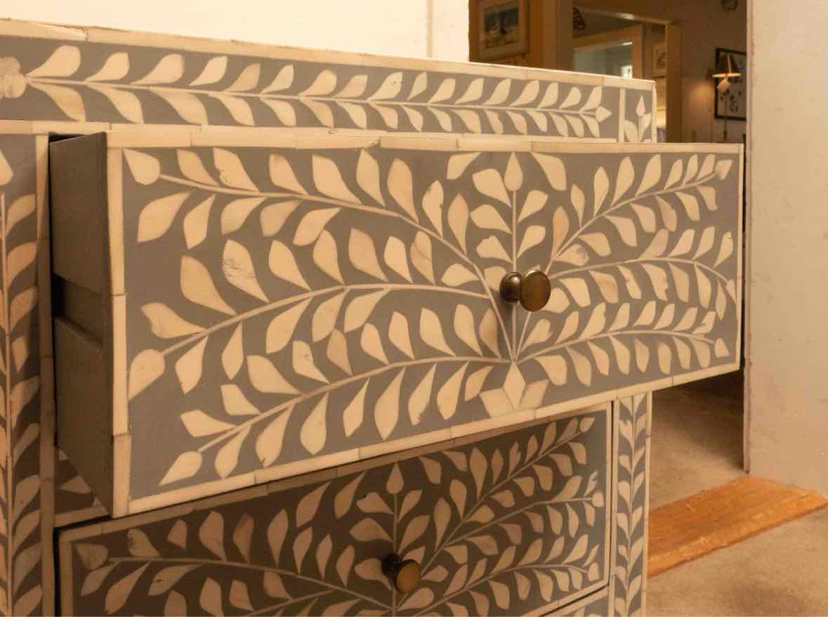 Boston Interiors  Dove Gray With Ivory Bone Inlay 1 Door & 3 Drawer Chest