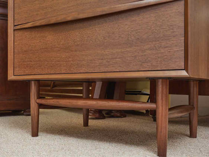 Article Lenia Walnut 4 Drawer Chest