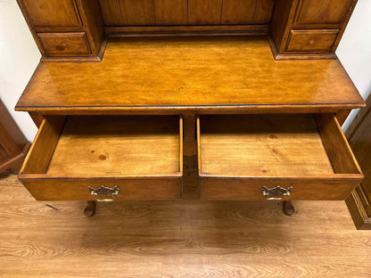 Theodore Alexander 'Chateau du Vallois' Hutch