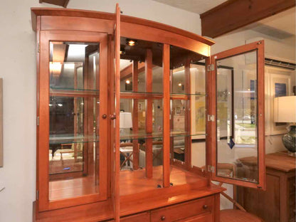 Thomasville Maple 3 Glass Doors 2 Drawers & 3 Lower Doors  Hutch