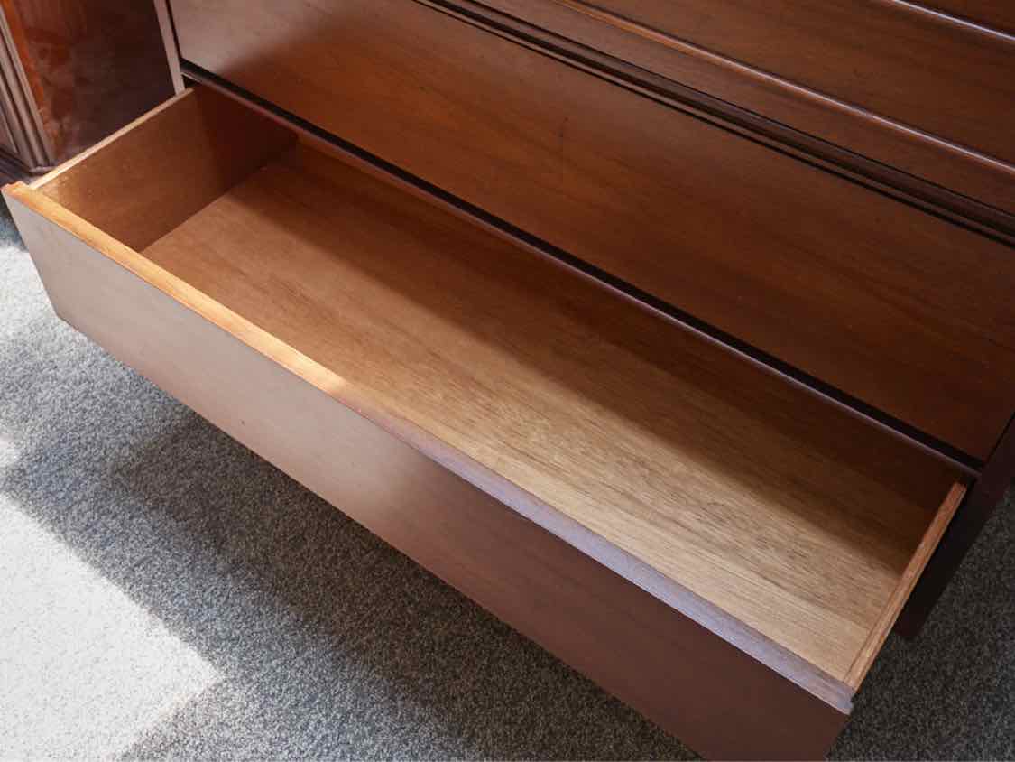 Dixie Walnut Mid Century 4 Drawer Chest