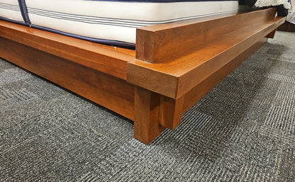 Stickley 'Tribeca' Platform King Bed