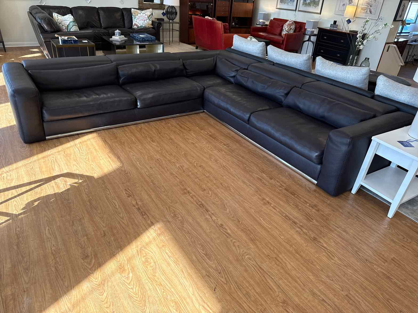 Cierre 'Symphony' Italian Leather Sectional