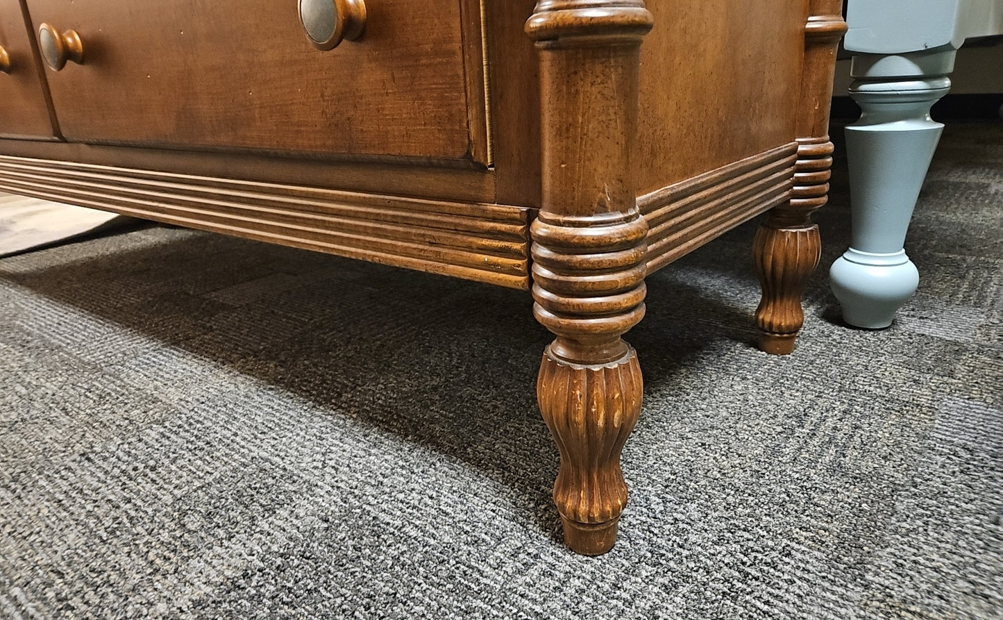 Lane Furniture 10-Drawer Dresser