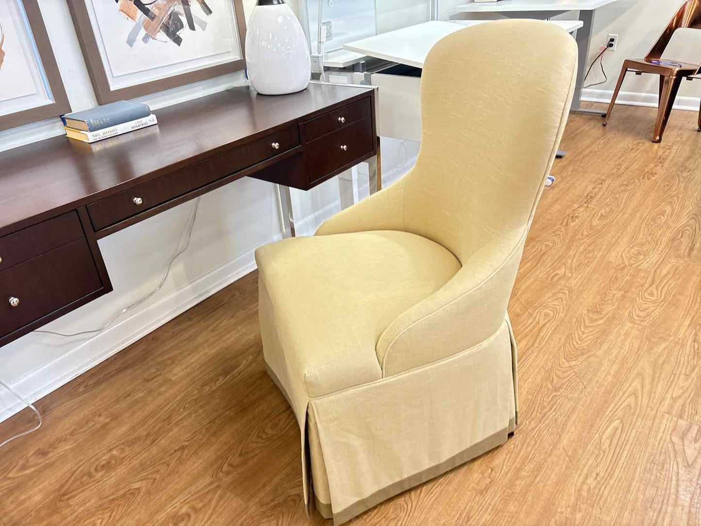 Vanguard Accent Chair in Camel