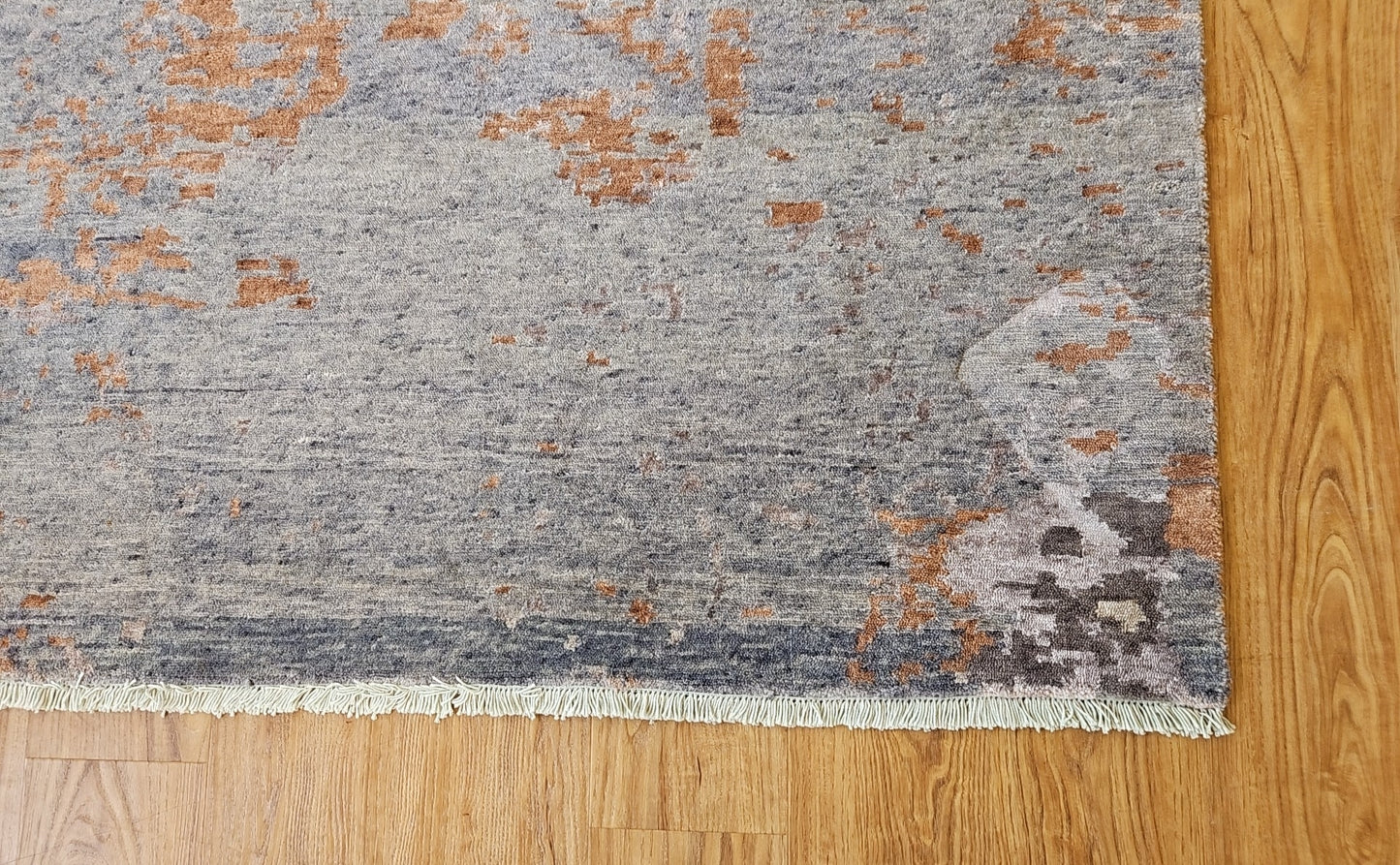 Yayla 8 x 10 Area Rug