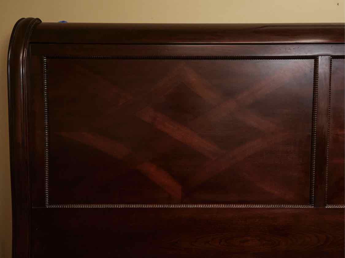 Bassett King Sleigh Bed in Dark Stain Finish