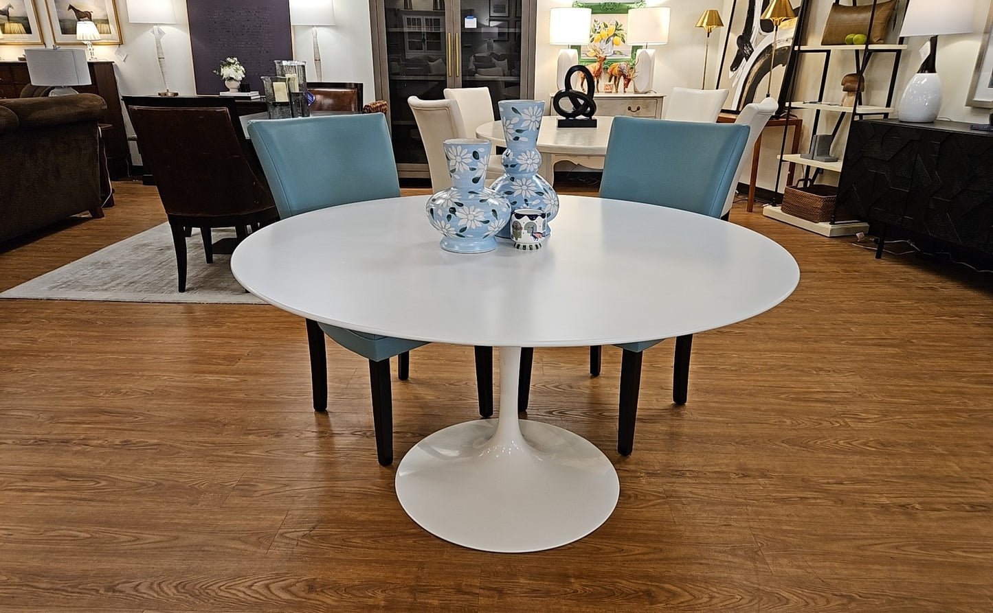 Eero Saarinen for Knoll Tulip Table