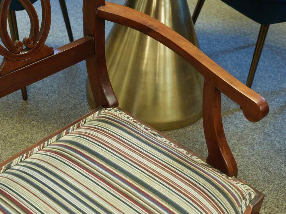 Mahogany Chippendale Style Arm Bench with Black,Ivory & Maroon Upholstered Seat