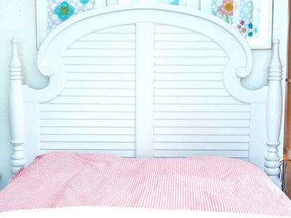 White Four Post Bed with Shutter Detail Headboard