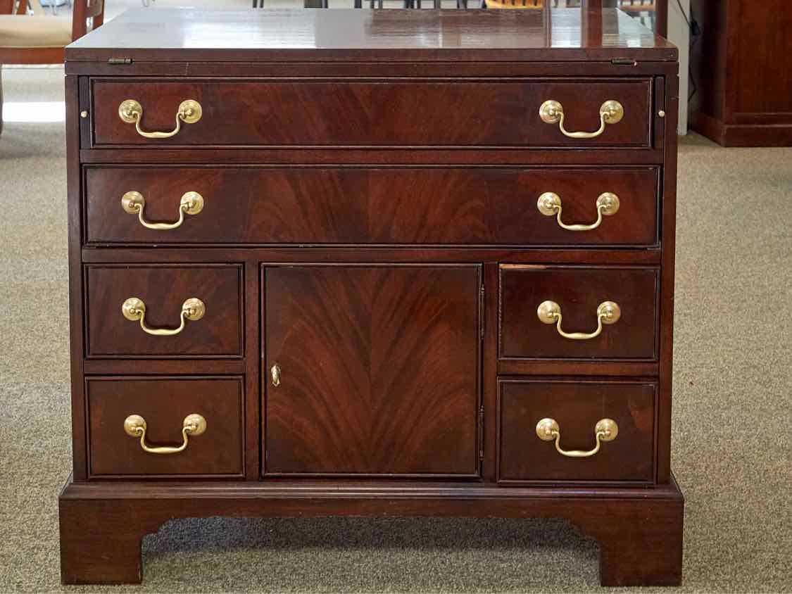 Jasper Cabinet Mahogany Server with Folding Extension Top