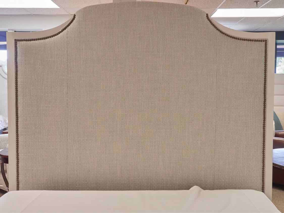 Vanguard Lillet Queen Bed