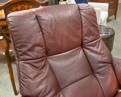 Ekornes Stressless Mayfair Large Recliner & Ottoman in Merlot Leather