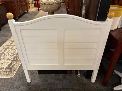 Twin Shutter Bed in Off-White